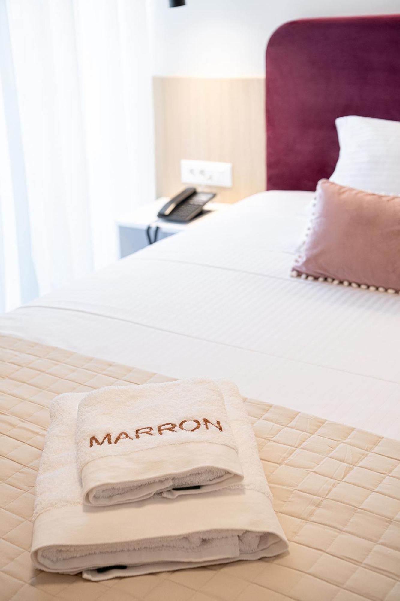 Miss Marrone City Hotel Chania  Bagian luar foto